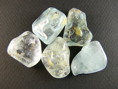 Topaze bleue pierre prcieuse transparente gemme naturelle 