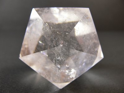 Grand solide de Platon cristal de roche naturel