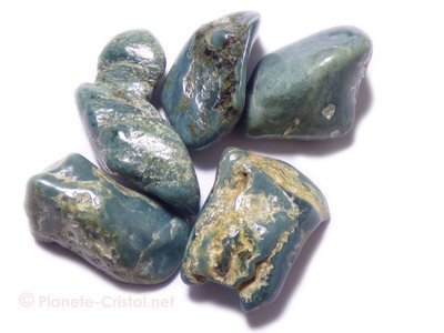 Rare jaspe bleue en pierres polies
