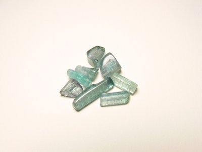 Tourmaline bleue vritable cristaux gemme prcieux