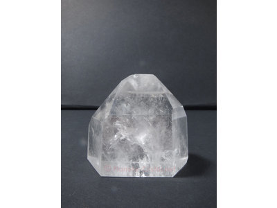 Petit cristal de roche gemme base plane