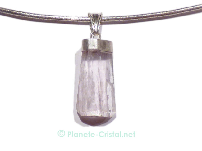 Pendentif Kunzite rose gemme