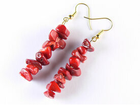 Boucles d'oreilles corail rouge teinté