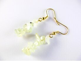Petite boucles d'oreilles verte prehnite