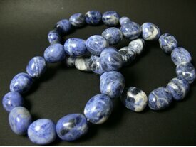 Bracelet bleu en pierres naturelles 