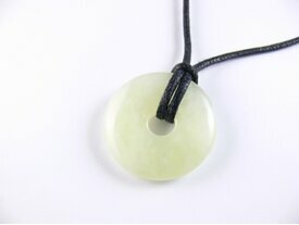 Pendentif pi chinois en serpentine