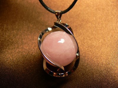 Pendentif quartz rose boule bille pendant