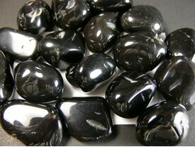 Onyx noir en pierre polie