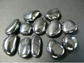 Hematite petite pierre roulée