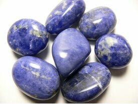 Sodalite en pierre roulée et polie