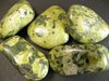 Serpentine et jade nphrite en pierre galet naturel