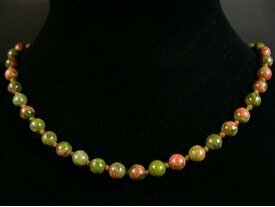 Collier billes en pierre d'unakite