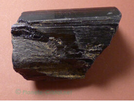 Grande tourmaline noire