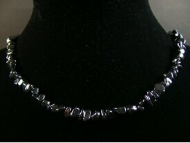 Collier hématite noire