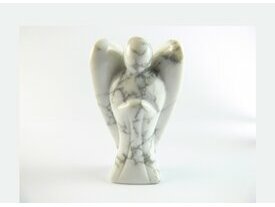 Petit ange décoration en howlite 