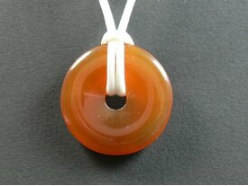 Pendentif pi chinois Cornaline