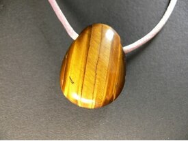 Pendentif minéraux en oeil de tigre