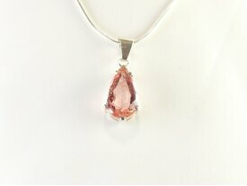 Pendentif tourmaline pierre