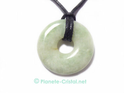 Pendentif jade jadite vert couleur AB donut 3 cm