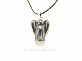 Pendentif petit ange hématite