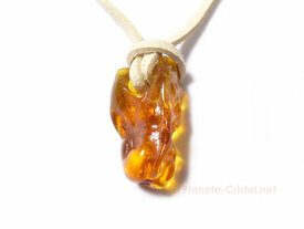 Pendentif ambre en médaillon