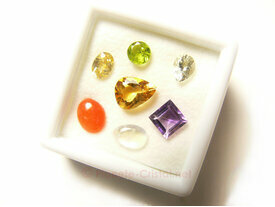 Coffret pierres precieuses taillees