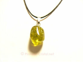 Pendentif grenat vert