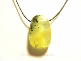 Pendentif minéral en prehnite