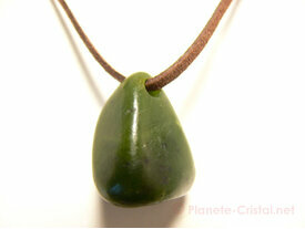 Grand pendentif Jade nephrite vert
