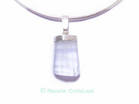 Pendentif grand cristal aigue marine pointe isolee 