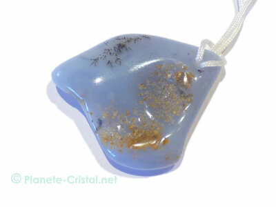 verso pendentif naturel avec belles inclusions visibles