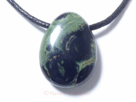 Pendentif jaspe vert orbiculaire
