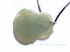 Dos poli plat sculpture petit Bouddha rieur en pierre de jade jadite naturel