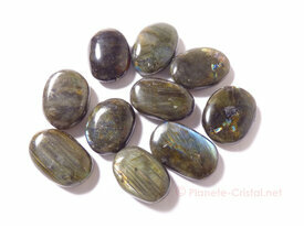 Spectrolite en pierres plates