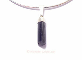 Petit pendentif tourmaline noire native