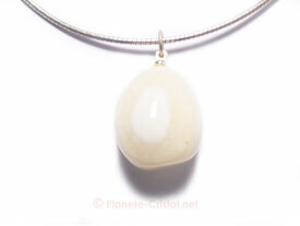 Pendentif agate blanche pierre de la Paix
