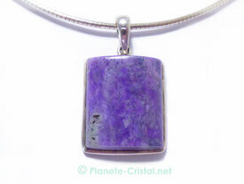 Pendentif sugilite violette sur argent