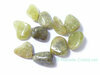 Petites pierres de grenat vert naturel et vritable