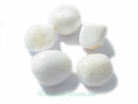 Scolecite blanche pierre polie