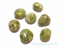 Vesuvianite-Idocrase pierre polie veritable