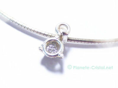 V�ritable diamant brut naturel en pendentif sur argent massif
