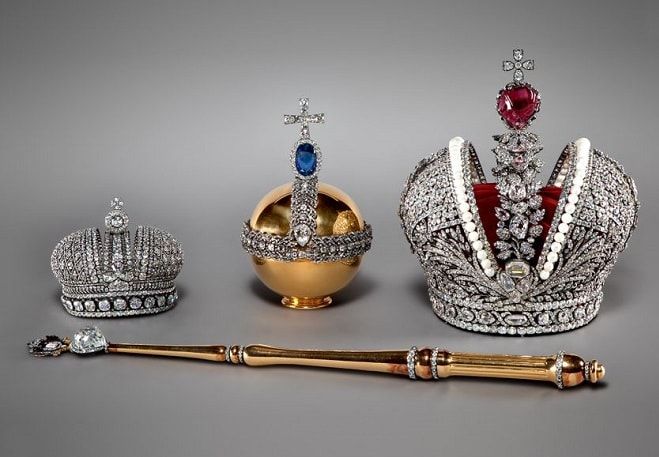 Couronnes des Tsars au Musée de Moscou en Russie