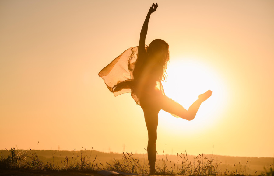 La créativité dans les pierres, le mouvement, la féminité, la Nature